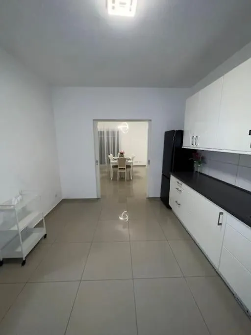 Luxus-Doppelhaushaelfte Im Ruhigen Blumenviertel Apartment Berlin
