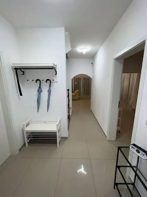 Ferienwohnung Luxus-Doppelhaushaelfte Im Ruhigen Blumenviertel Berlin 0*,  Deutschland